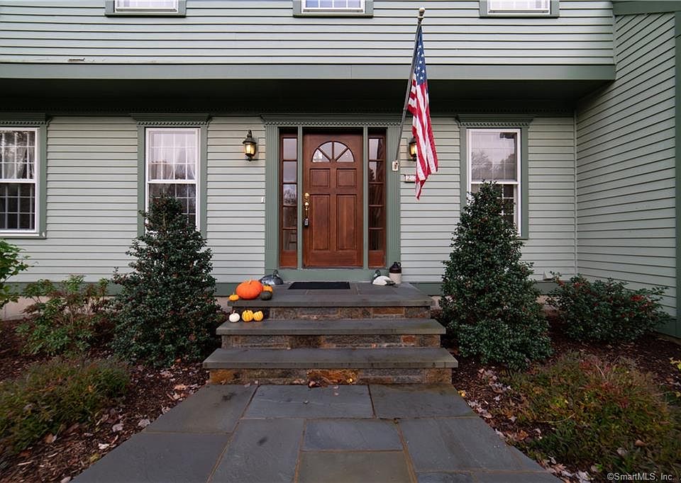 1st image of 232 Stonegate Dr