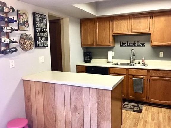 4th image of 2562 Oakwood Dr