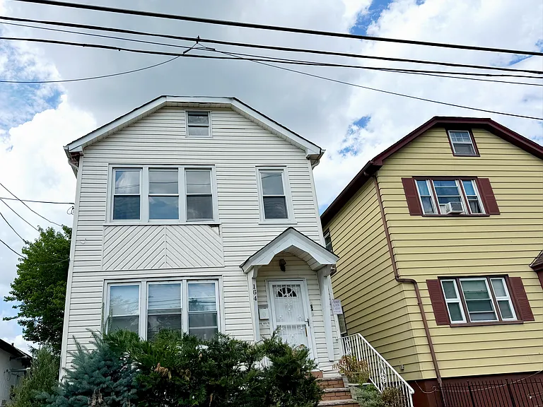 164 Bruckner Ave #2 — Photo 9