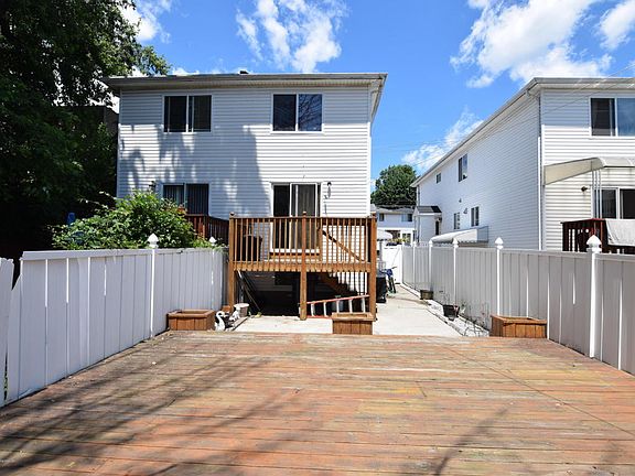 3rd image of 14 Appleby Ave