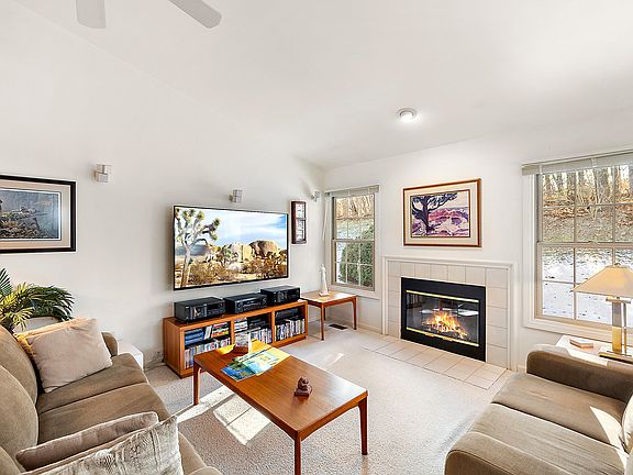 5th image of 302 Texknoll Dr