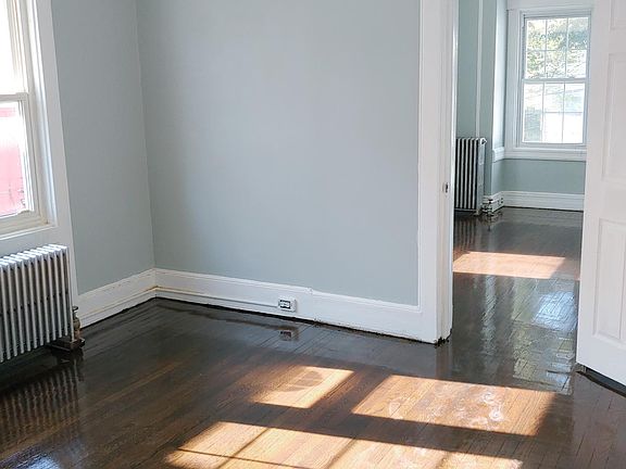 4th image of 9 Tecumseh Ave Floor 2