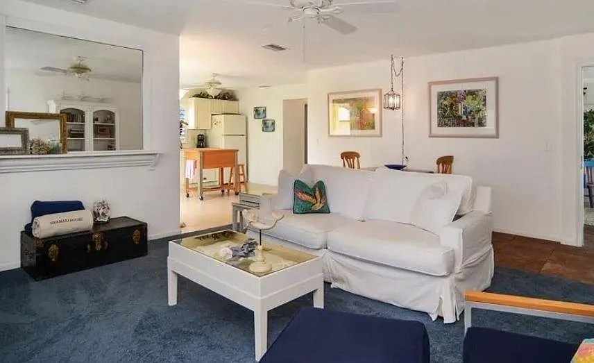 1 bed, 880 sqft, $1,725 — Photo 3