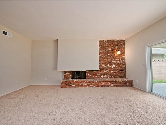 5th image of 16729 Klee St