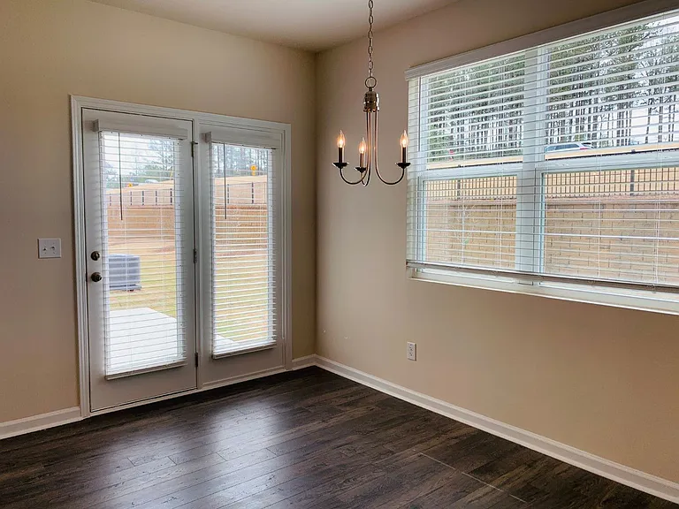 49 Lauritsen Way — Photo 11