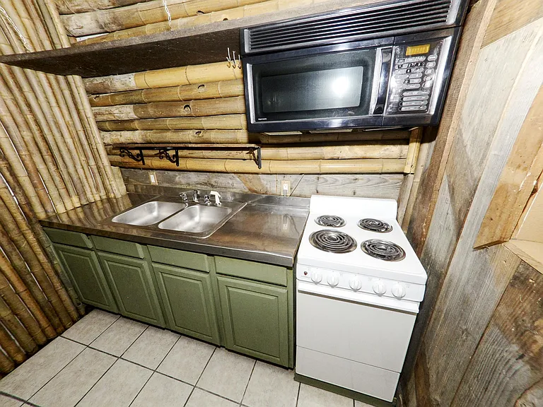 808 W Coffin St #100-1 — Photo 9