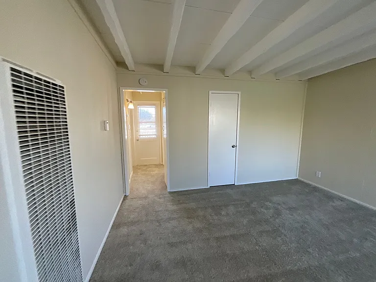 203-209 E Acacia Ave — Photo 13