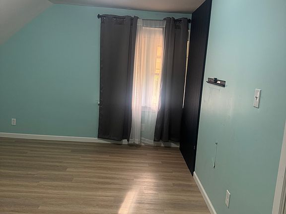 4th image of 473 Olympic Ave #2