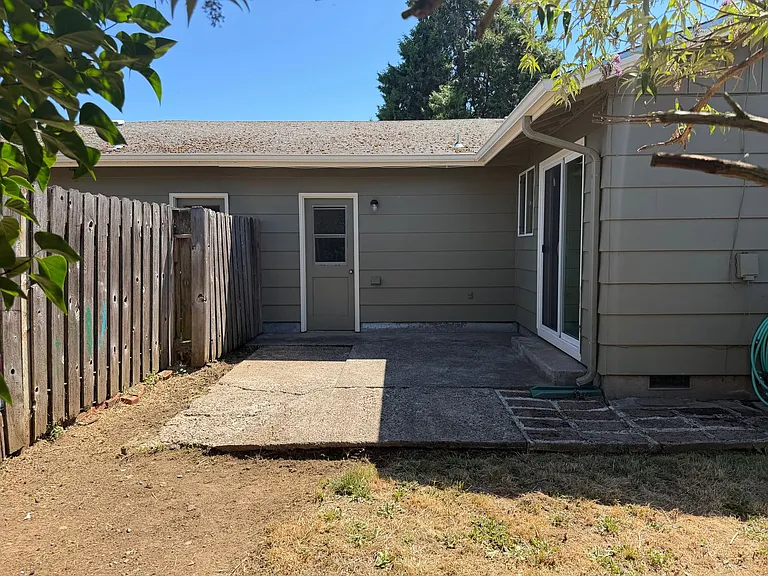 2355 Corral Dr — Photo 10