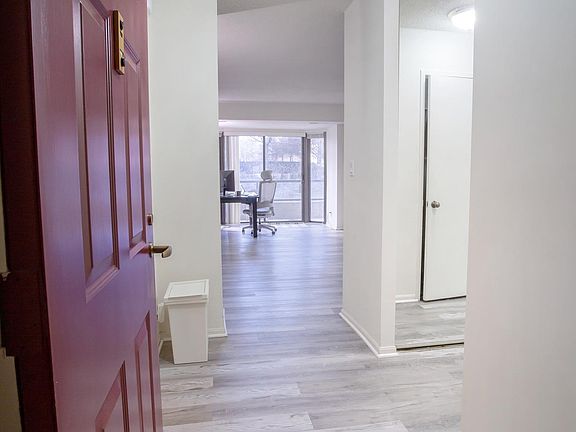 5th image of 1600 N Oak St APT 301