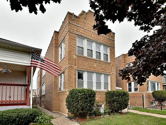 2nd image of 2326 N McVicker Ave