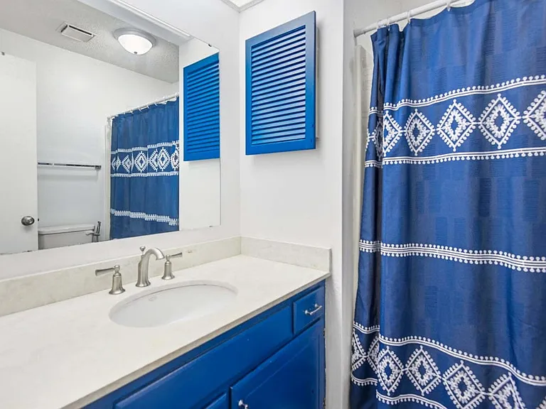 1161 Shadow Lake Cir #E — Photo 16