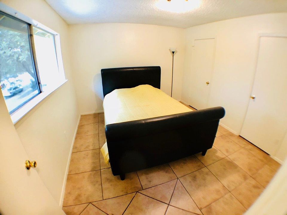 1st image of 1713 Burton Dr Unit A4