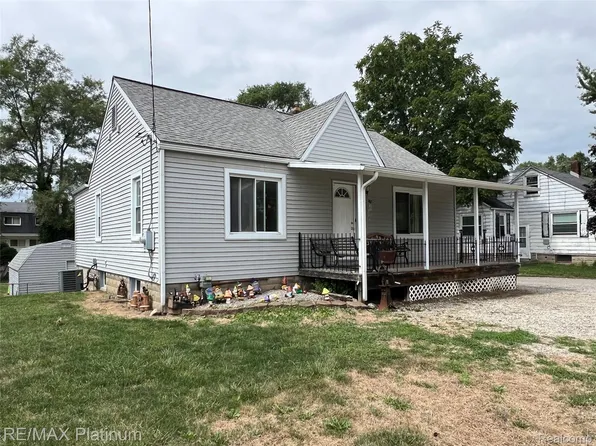 5126 Morrish Rd, Swartz Creek, MI 48473