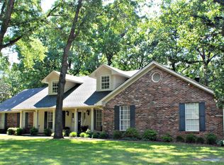 3 Shady Valley Dr, Conway, AR 72034