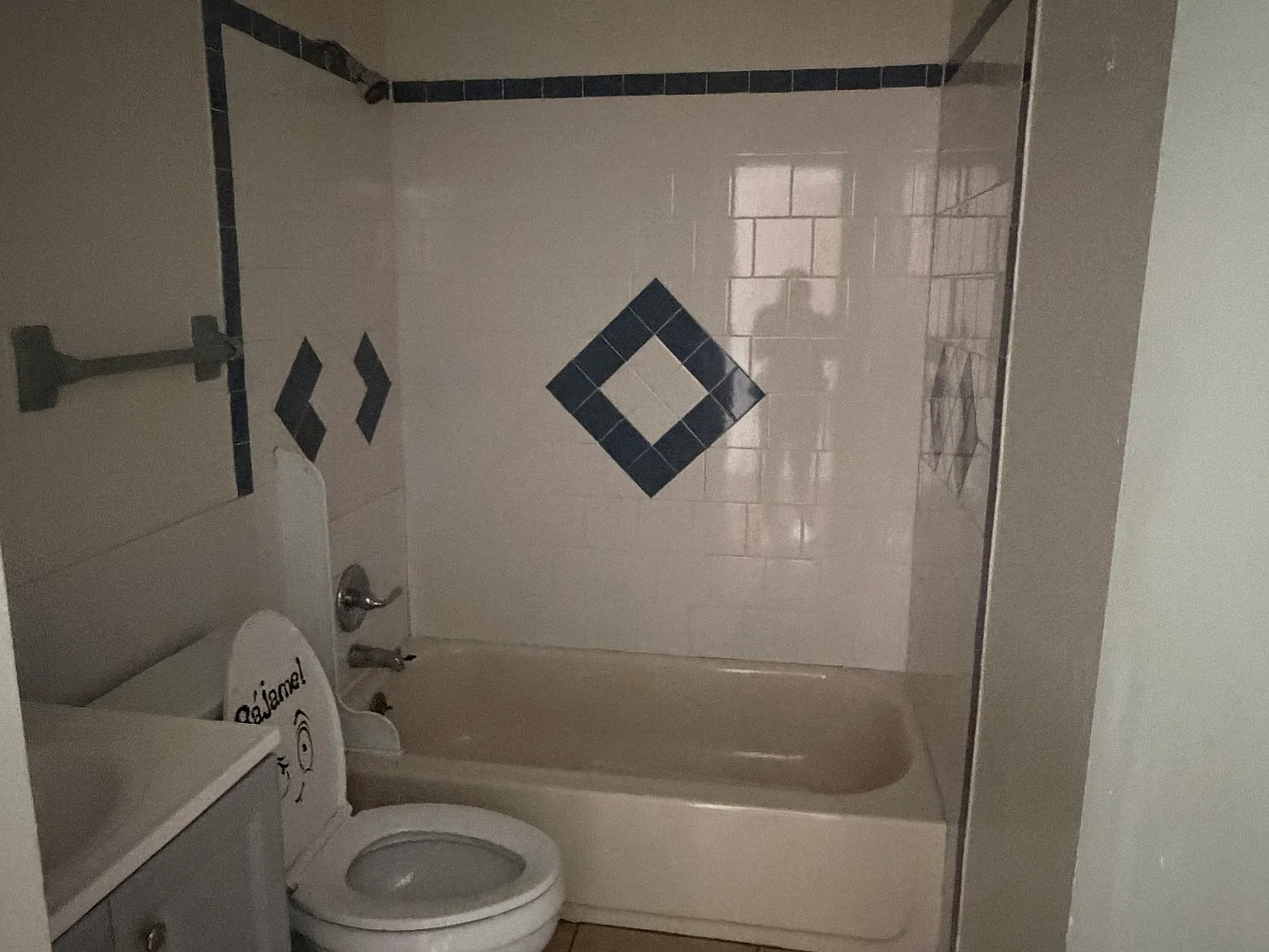 3 bed, $1,400 — Photo 4