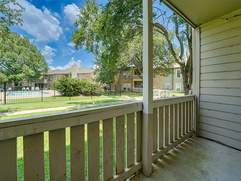1700 Amelia Ct #613 — Photo 19