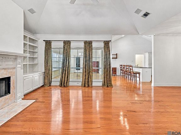 4th image of 3911 Prospect Way Dr