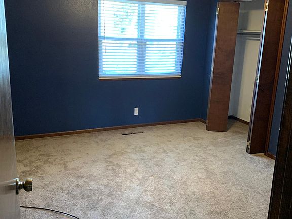 5th image of 402 E Jefferson St APT B
