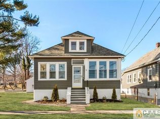 8 Center St, South River, NJ 08882