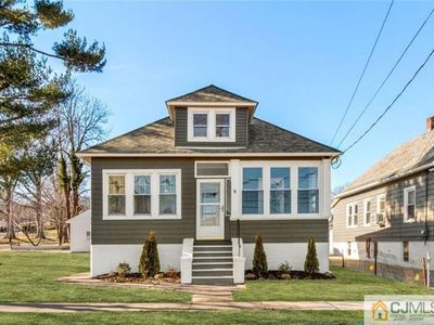 8 Center St, South River, NJ, 08882