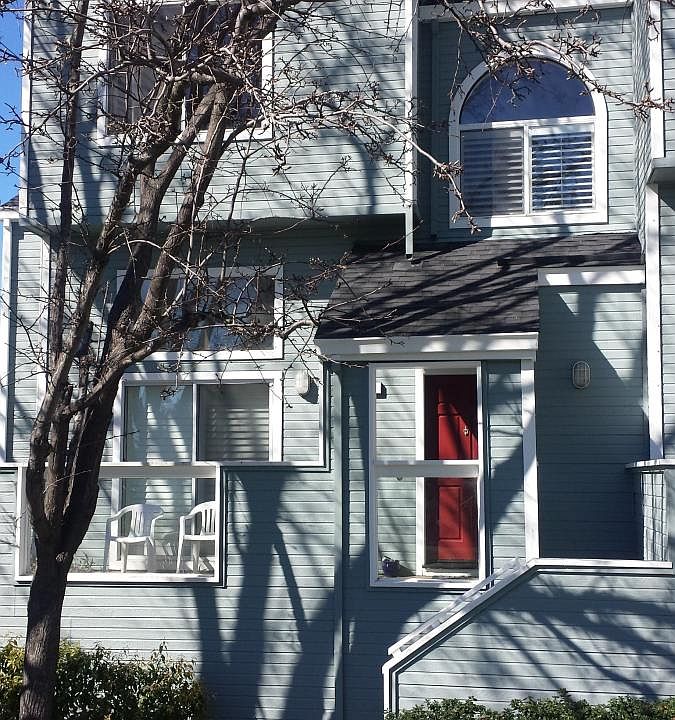 2nd image of 702 Portwalk Pl