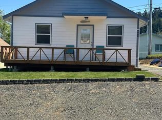 804 Doyle St, Reedsport, OR 97467