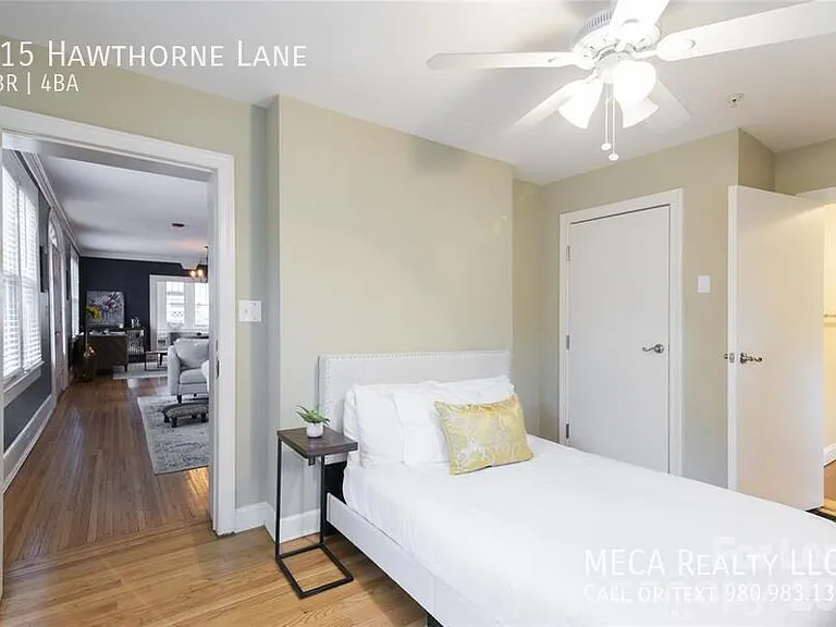 715 Hawthorne Ln — Photo 13