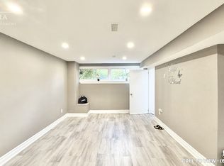 124 Overture Rd #2, Toronto, ON M1E2W4
