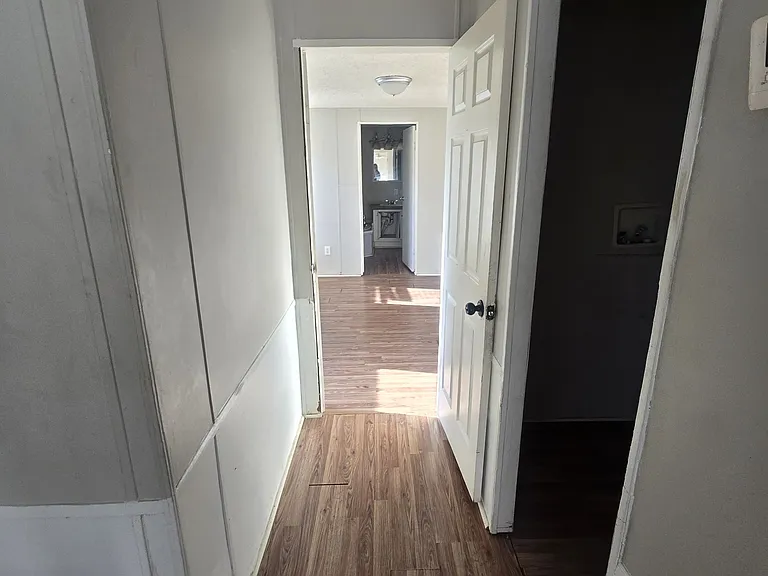 110 Deborah Dr — Photo 33