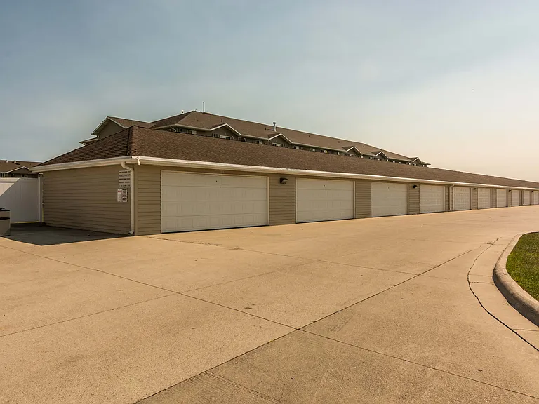 Autumn Ridge — Photo 16