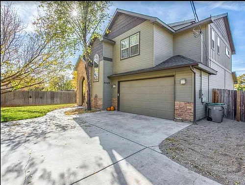 4025 W Glencoe Pl Photo 1