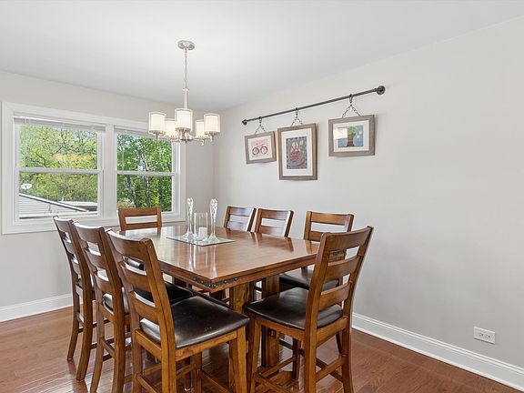 5th image of 224 E Cedarwood Ct