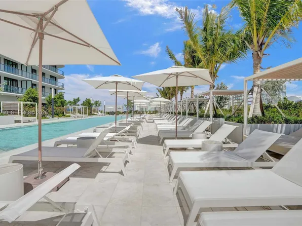 580 72nd St Unit 1012, Miami Beach, FL 33141