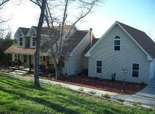 597 Round Mountain Rd, Walnut Shade, MO 65771