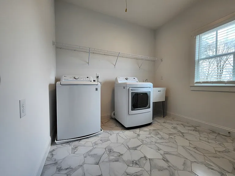 1166 Moton Ave SW — Photo 17