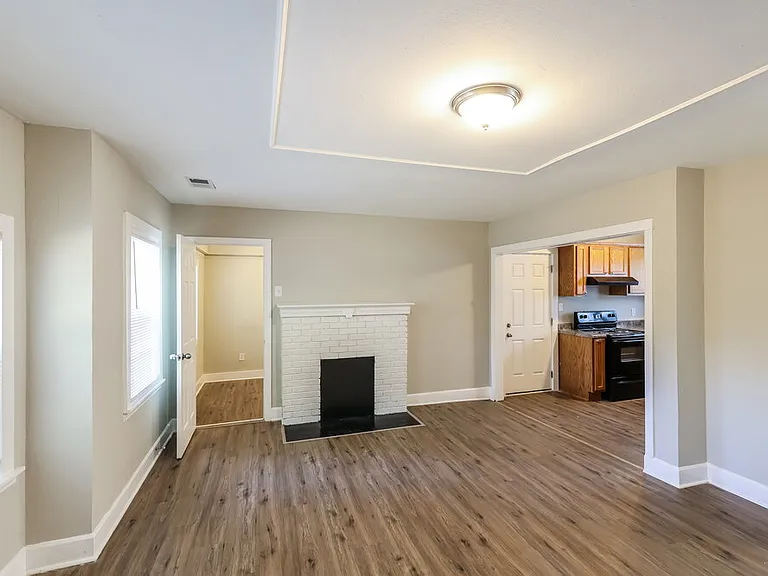 914 Park Pl — Photo 6