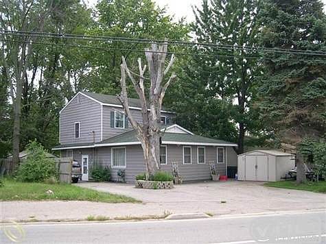 705 Pointe Tremble - front (Smal