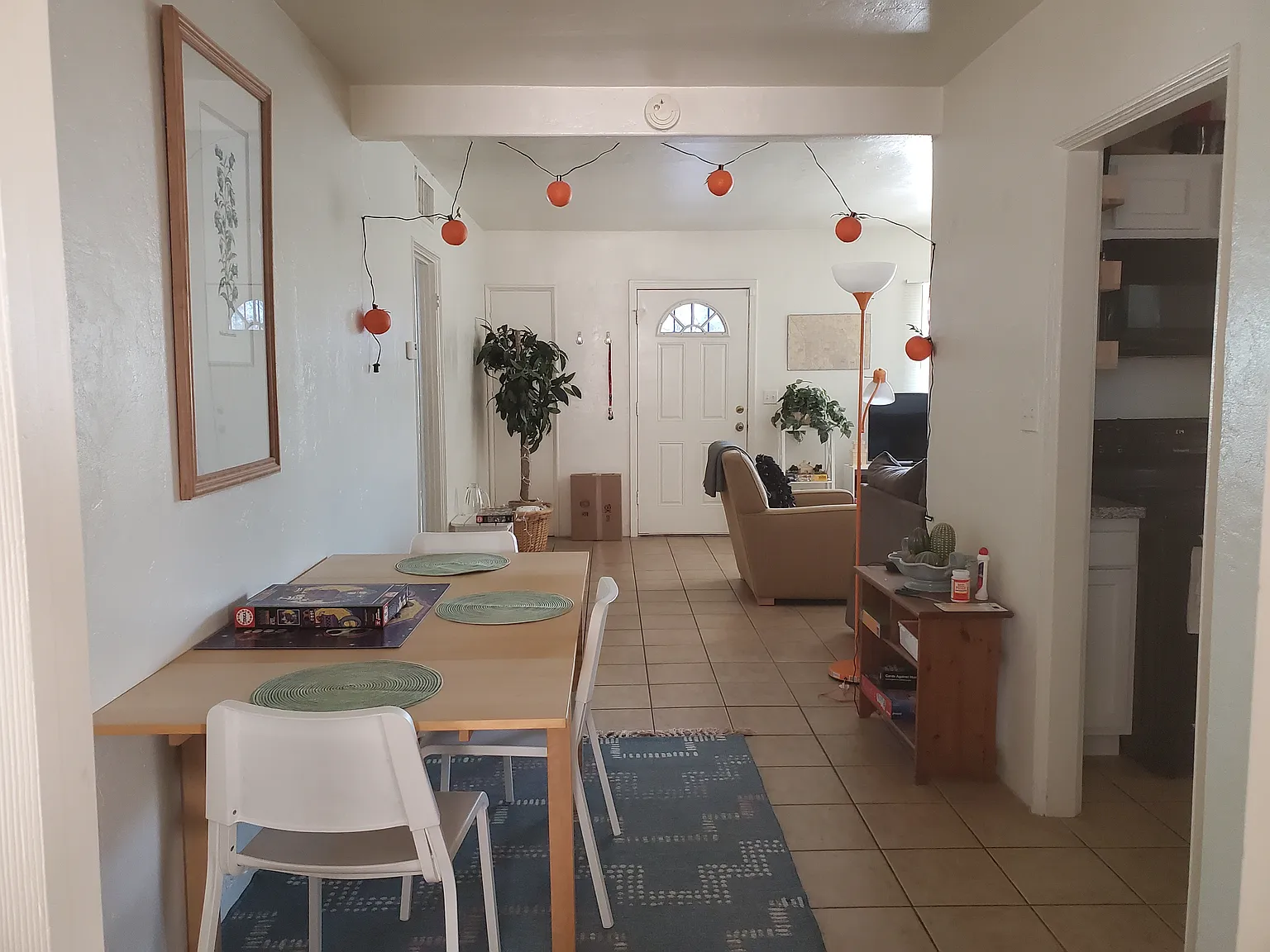 3 bed, 1061 sqft, $2,250 — Photo 2