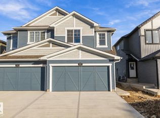 5317 Hawthorn Lndg SW, Edmonton, AB T6X2Y7