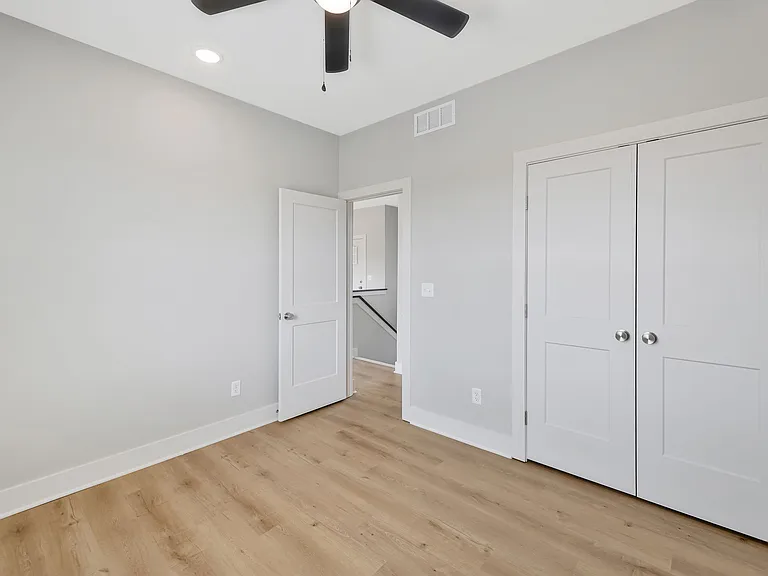 584 Long Path Ct — Photo 23