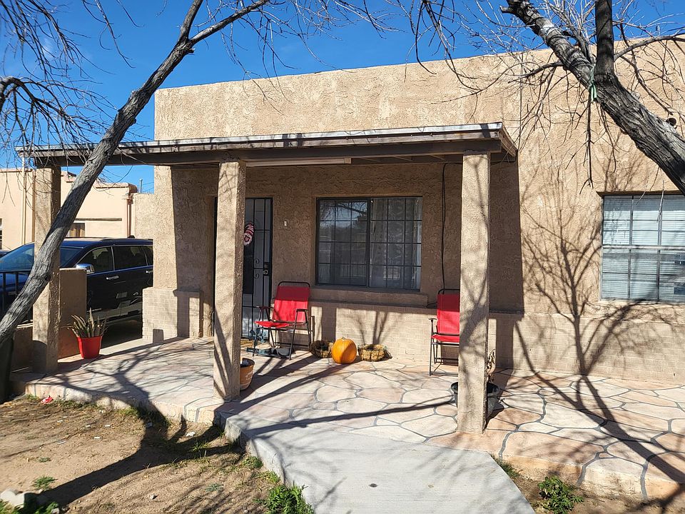1st image of 223 Thorn Ave