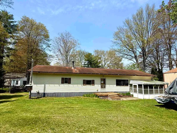 4175 Cherokee St, Gladwin, MI 48624