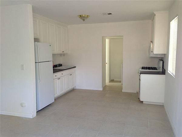 267 2nd Ave 016