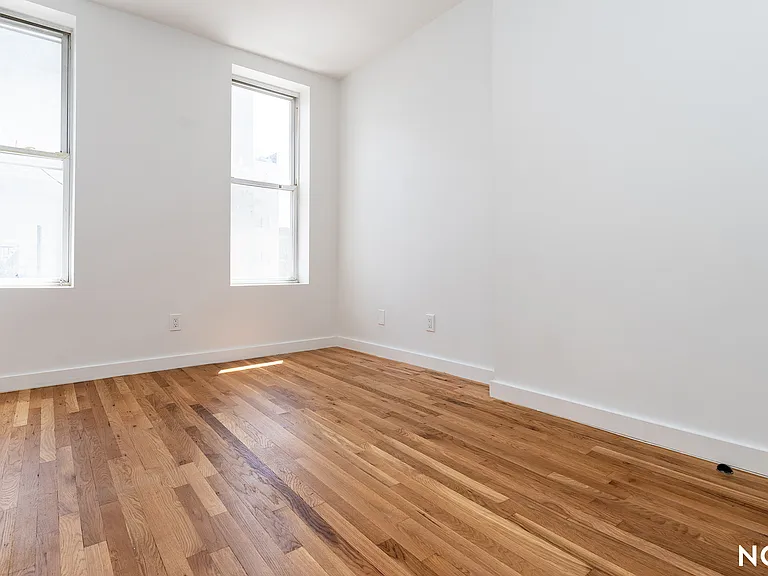 160 Johnson Ave #3B — Photo 5