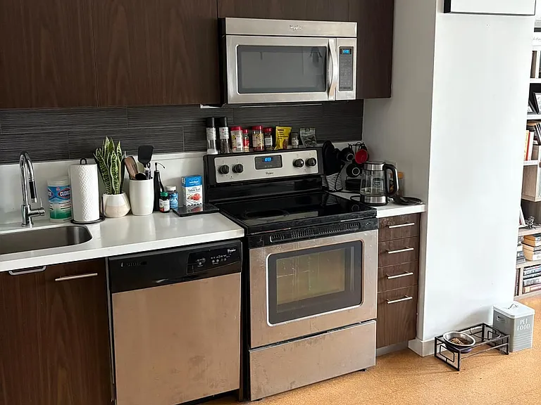 390 Cherry St #504 — Photo 8