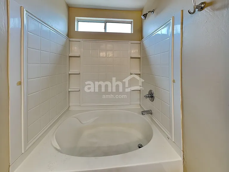 4105 W Irwin Ave — Photo 12