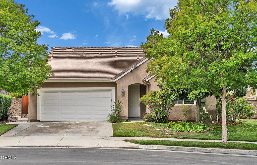4 bed, 4.0 bath, 3087 sqft, $4,300 — Photo 2