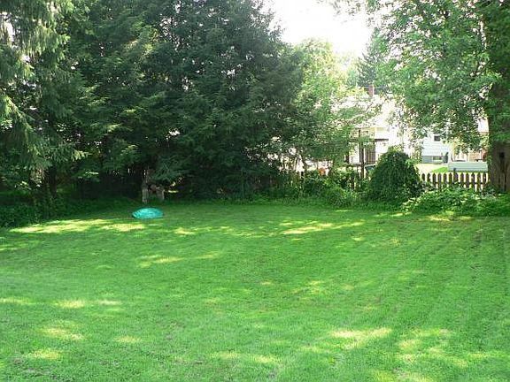 3rd image of 11 Helen Ave