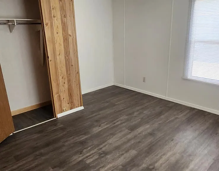 8364 Cedar St — Photo 59